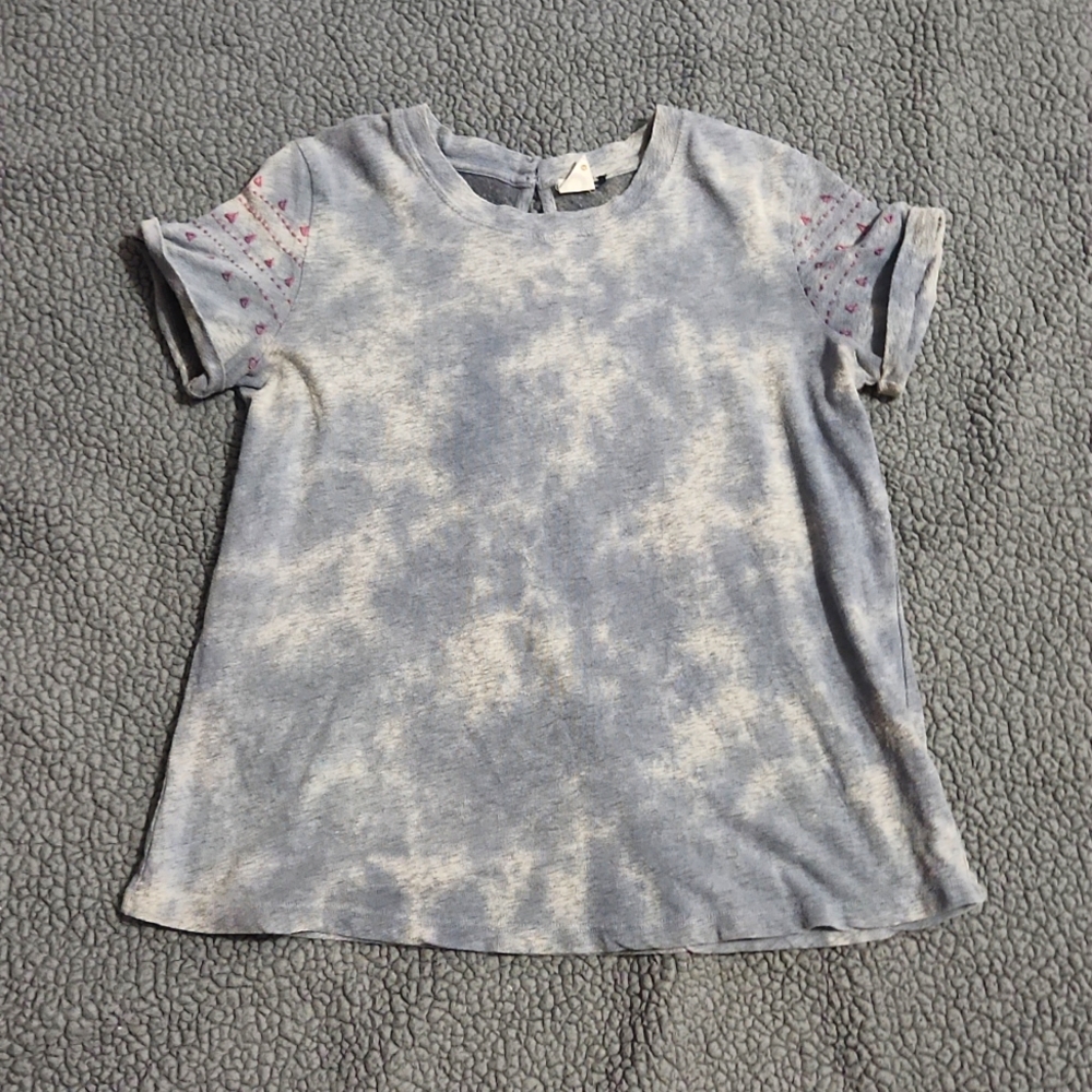 Women's Akemi and Kin Anthropologie tie-dye look top blue size medium